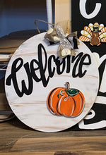 Load image into Gallery viewer, Welcome “shiplap” door hanger for interchangeable attachments