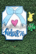 Load image into Gallery viewer, Welcome Door hanger base with 3 attachments and 3D welcome, 22”

