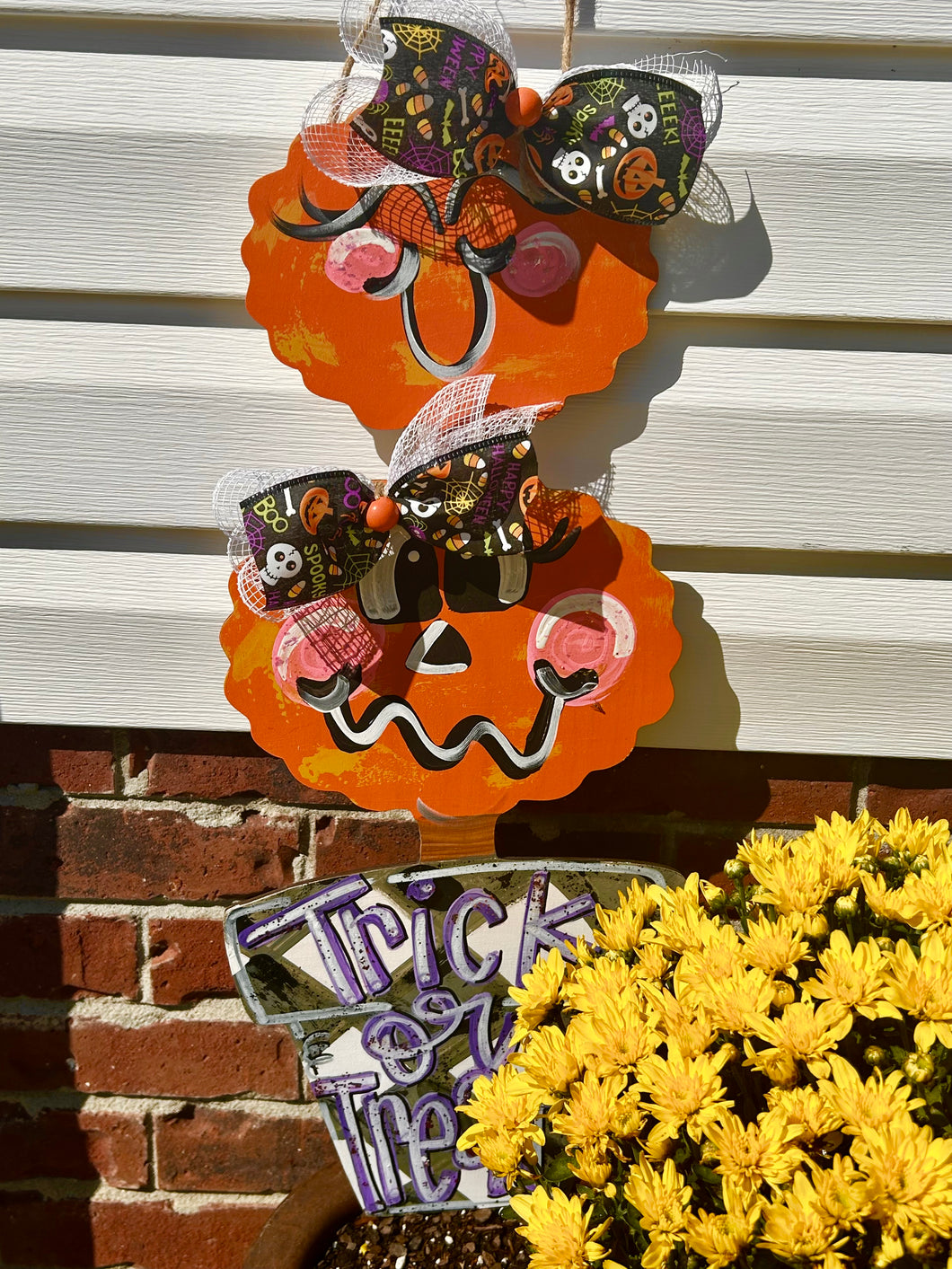 Jack-o-lantern topiary, with trick or treat, door hanger, 23”