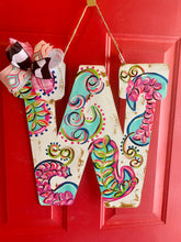 Load image into Gallery viewer, Spring paisley Single letter door hanger
